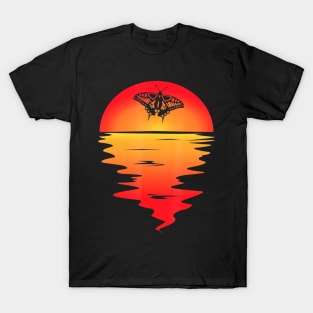 Butterfly vaporwave sunset butter fly synthwave T-Shirt